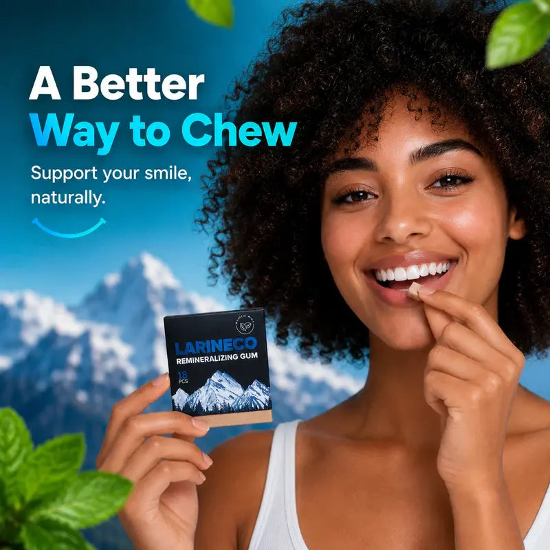 Woman holding Larineco remineralizing gum with a mountainous background